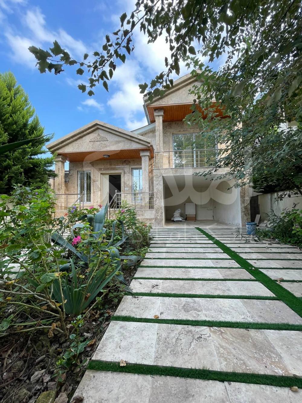 خرید ویلا در مازندران نیمپیلوت سر سبز ۳ خواب